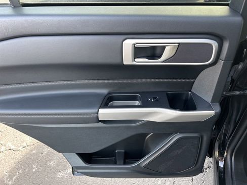 Used 2023 Ford Explorer XLT w/ Equipment Group 202A image 36