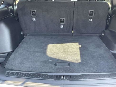 Used 2024 Jeep Grand Cherokee Laredo image 21