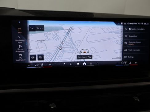 Used 2024 BMW X7 xDrive40i w/ Premium Package image 8