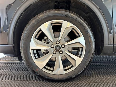Used 2025 Ford Escape Platinum AWD/4WD image 11