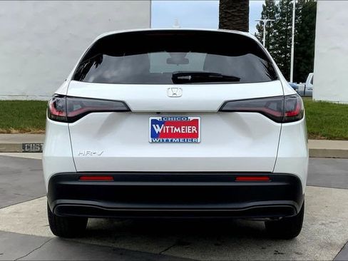 New 2026 Honda HR-V LX image 4