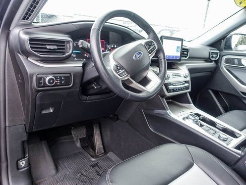 Used 2023 Ford Explorer XLT w/ Equipment Group 202A image 2
