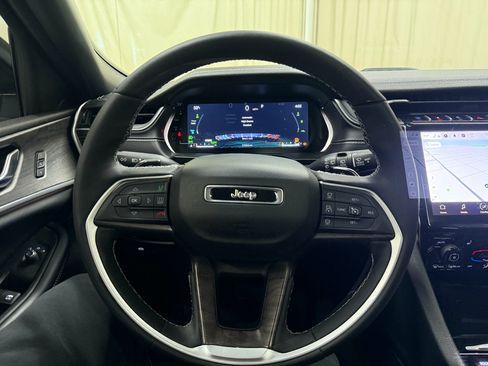 Used 2024 Jeep Grand Cherokee Limited 4xe AWD/4WD image 29