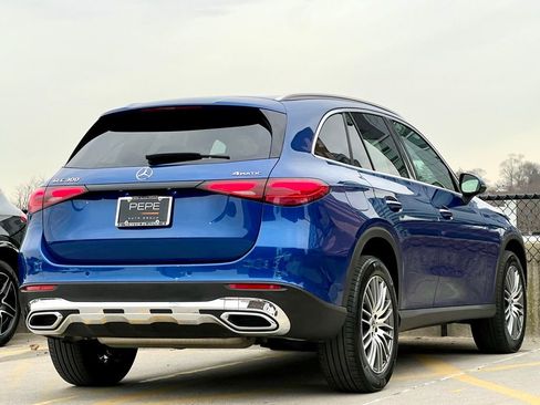 Certified 2024 Mercedes-Benz GLC 300 4MATIC image 7
