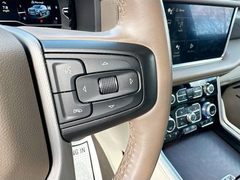 Used 2023 GMC Yukon XL Denali image 40