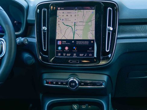 Used 2023 Volvo XC40 Recharge Ultimate image 15