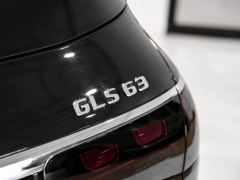 Used 2024 Mercedes-Benz GLS 63 AMG 4MATIC image 54