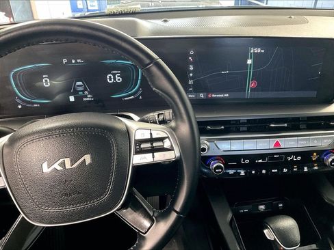 Used 2024 Kia Telluride LX AWD/4WD image 19