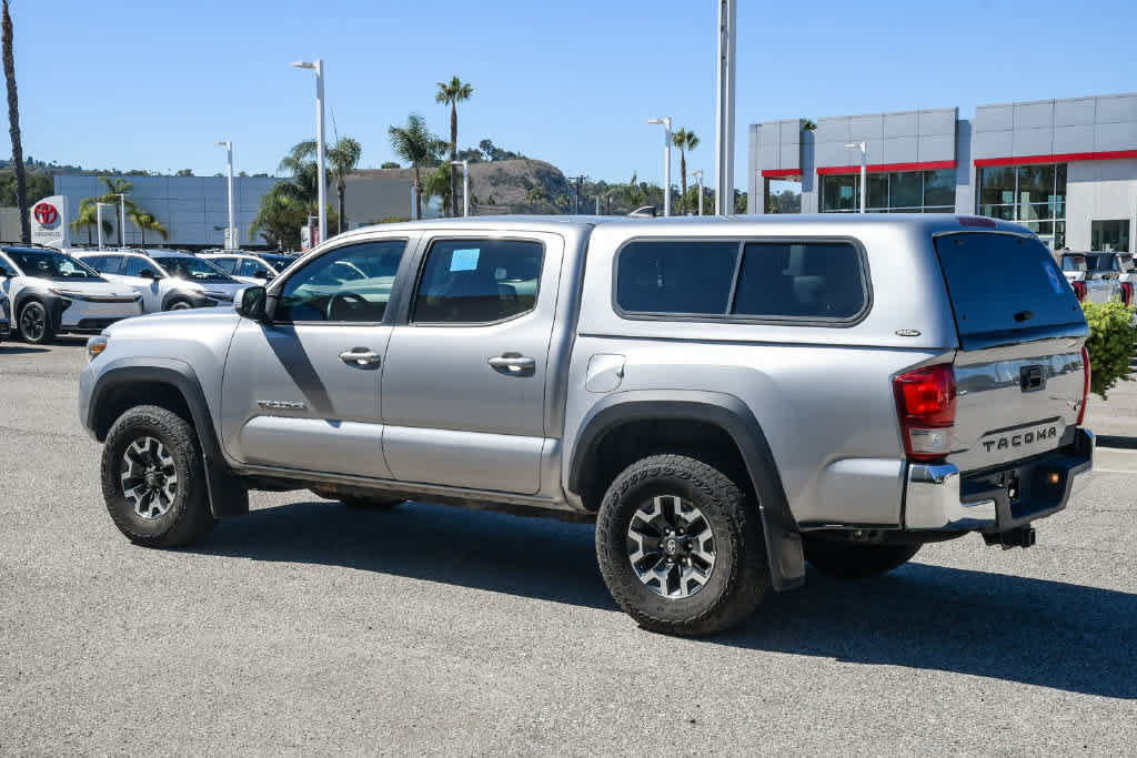 Used 2017 Toyota Tacoma TRD Off-Road w/ Tow Package (A/T) AWD/4WD image 7
