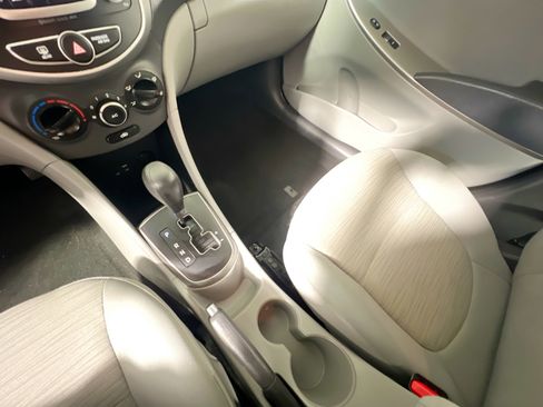 Used 2017 Hyundai Accent Value Edition image 25