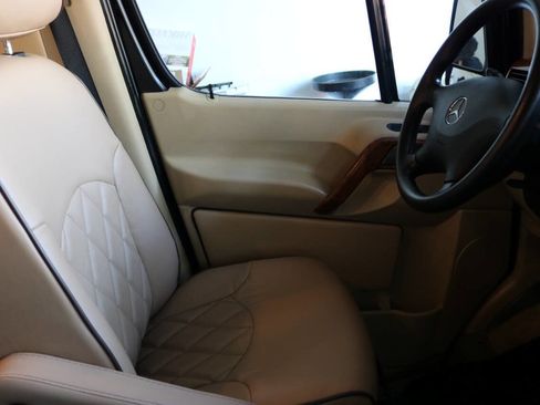 Used 2015 Mercedes-Benz Sprinter 3500 image 30