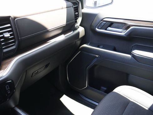 Used 2023 Chevrolet Silverado 1500 RST AWD/4WD image 14