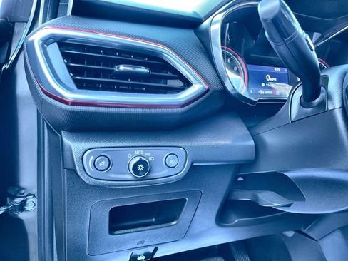 Certified 2022 Chevrolet TrailBlazer RS w/ Sun and Liftgate Package image 18