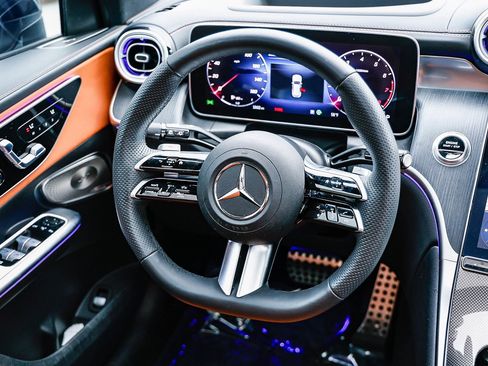 Certified 2023 Mercedes-Benz GLC 300 image 13