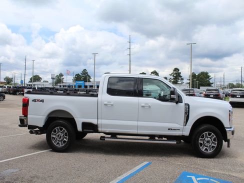 Used 2026 Ford F250 Lariat AWD/4WD image 6