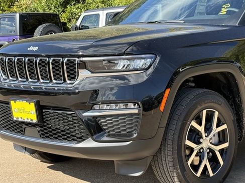 New 2025 Jeep Grand Cherokee Limited w/ Trailer Tow Package AWD/4WD image 8