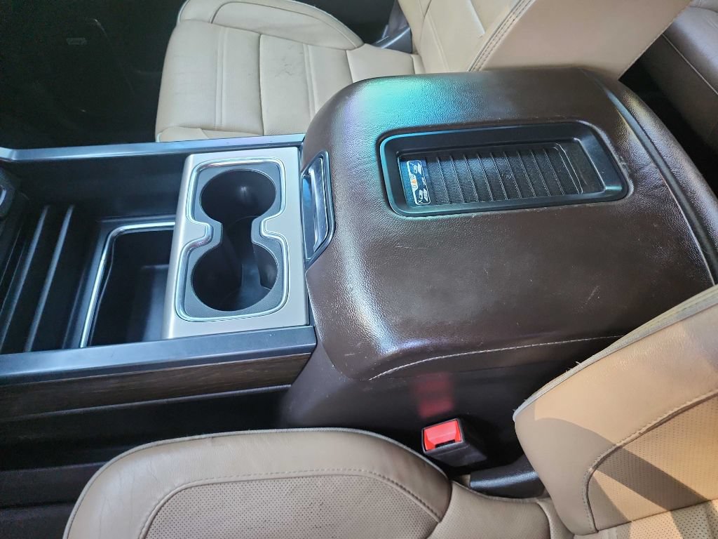 Used 2017 GMC Sierra 2500 Denali w/ Duramax Plus Package AWD/4WD image 31