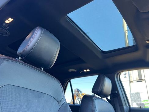 Certified 2018 Ford Explorer Sport w/ Equipment Group 401A image 19