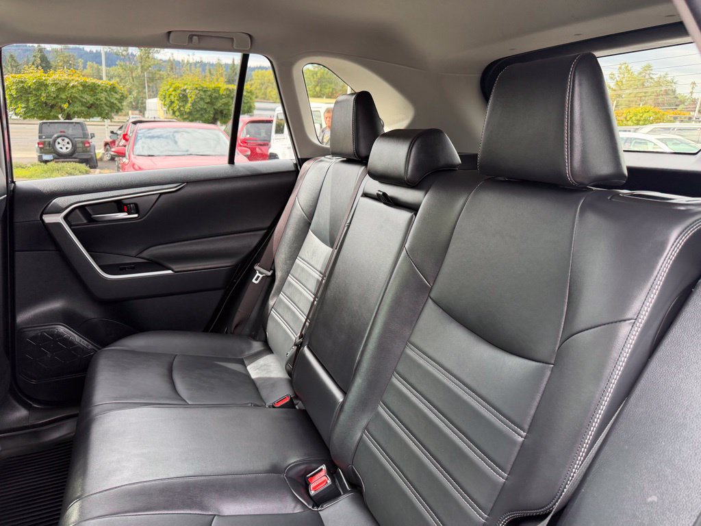 Used 2023 Toyota RAV4 XLE Premium AWD/4WD image 30