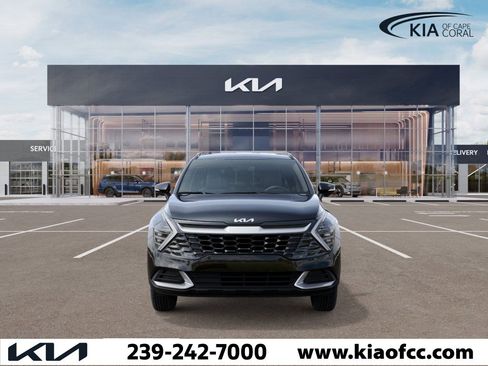 New 2025 Kia Sportage EX image 2