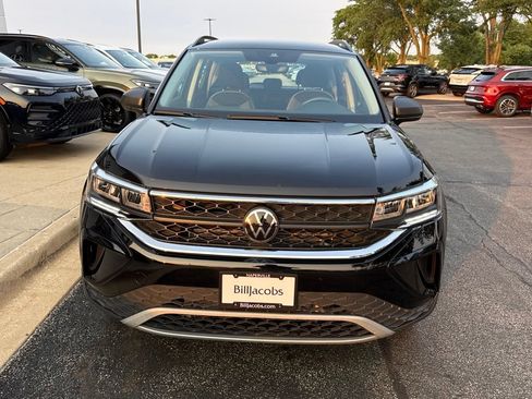 Used 2024 Volkswagen Taos S AWD/4WD image 9