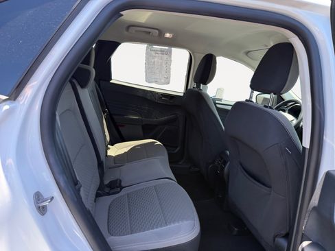 Used 2022 Ford Escape SE AWD/4WD image 18