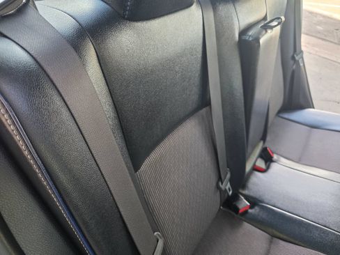 Used 2018 Toyota Corolla SE FWD image 29