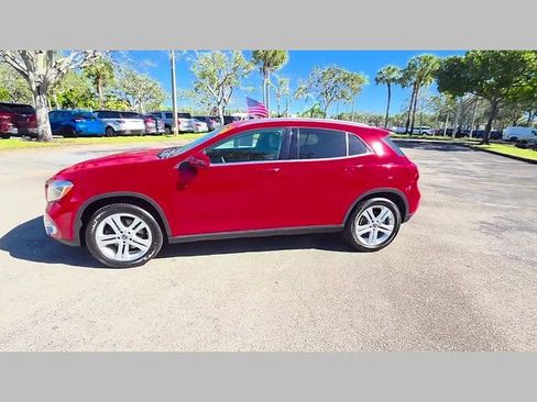 Used 2020 Mercedes-Benz GLA 250 image 38