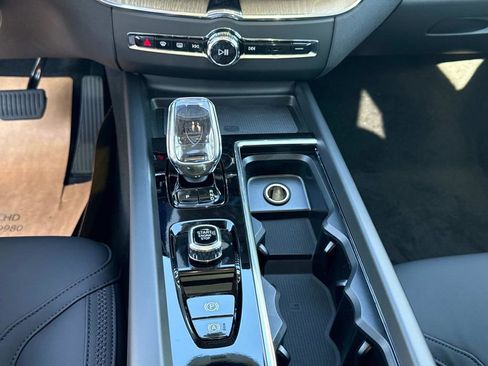 New 2026 Volvo XC60 B5 Plus w/ Climate Package image 24