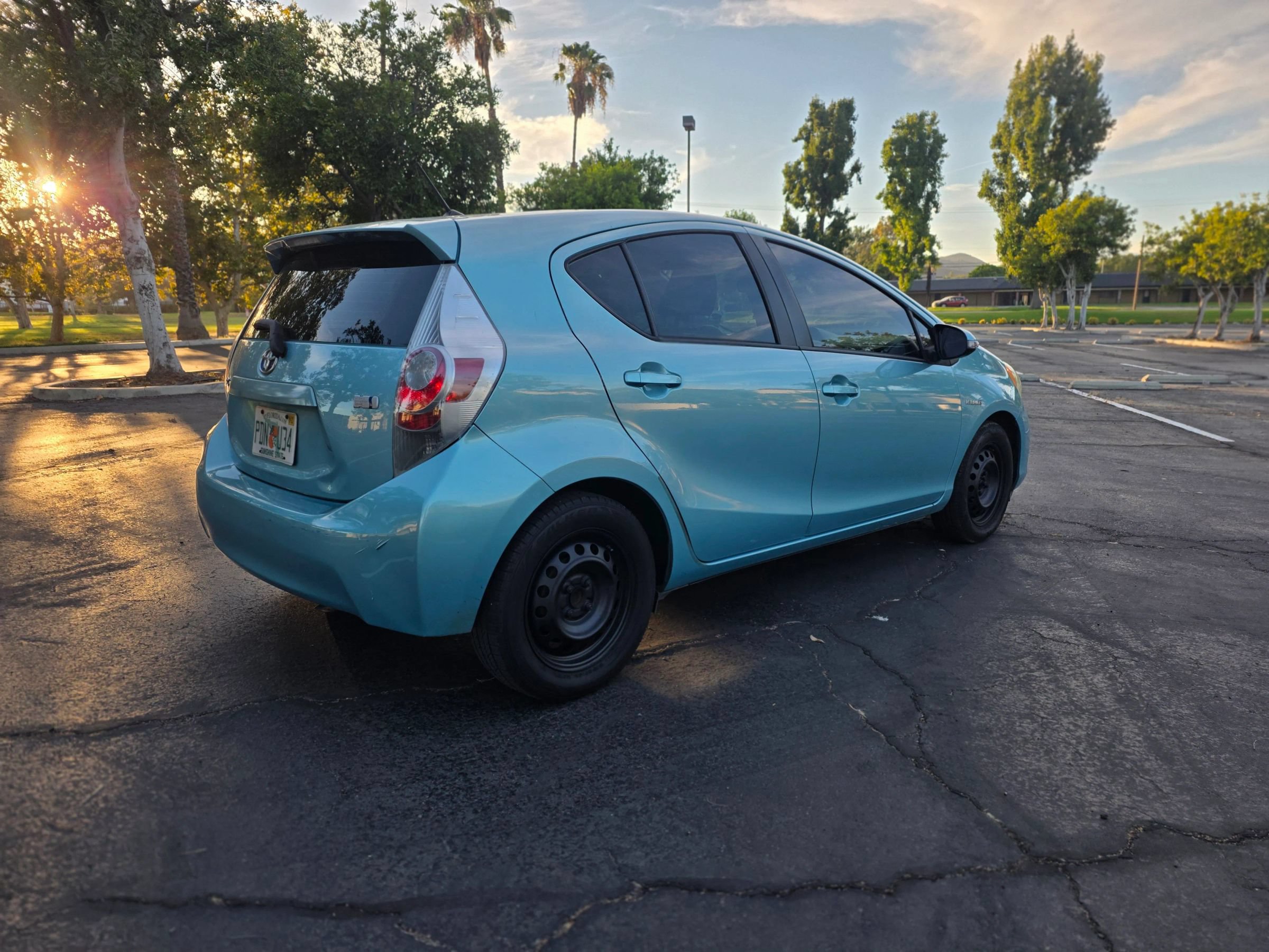 Used 2013 Toyota Prius C Two FWD image 4