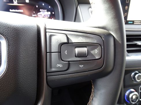 Used 2023 GMC Yukon XL AT4 w/ AT4 Premium Package image 29