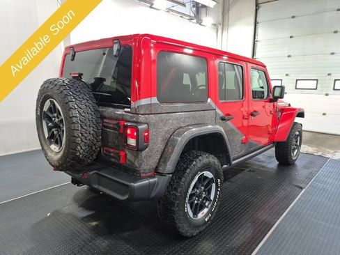 Used 2022 Jeep Wrangler Unlimited Rubicon w/ Dual Top Group AWD/4WD image 4
