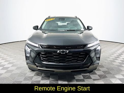 Used 2024 Chevrolet Trax ACTIV w/ Driver Confidence Package image 4