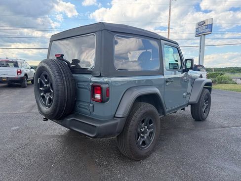 Used 2025 Jeep Wrangler Sport AWD/4WD image 7