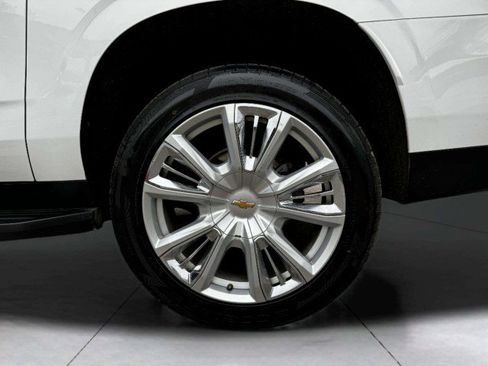 Used 2021 Chevrolet Suburban Premier w/ Premium Package image 62