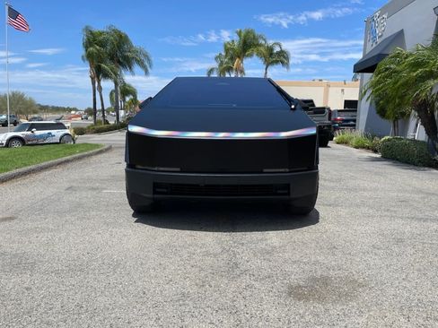 Used 2025 Tesla Cybertruck Cyberbeast AWD/4WD image 2