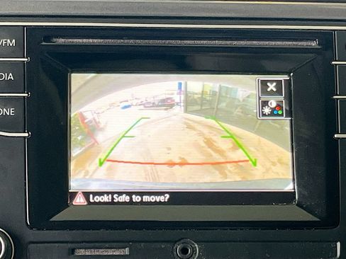 Used 2016 Volkswagen Tiguan S FWD image 13