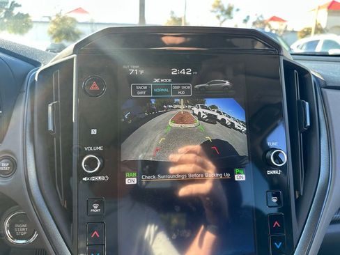 Used 2025 Subaru Crosstrek 2.5i Limited w/ Popular Package #3A image 32