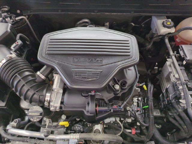 Used 2024 Cadillac XT6 Premium Luxury w/ LPO, Floor Liner Package FWD image 28