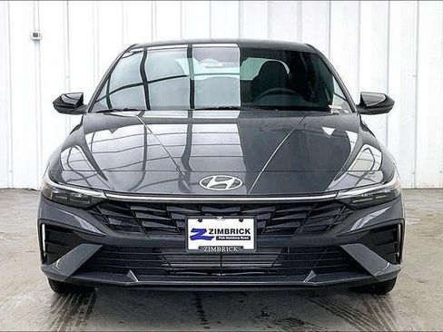 New 2026 Hyundai Elantra SEL Sport Premium FWD image 22