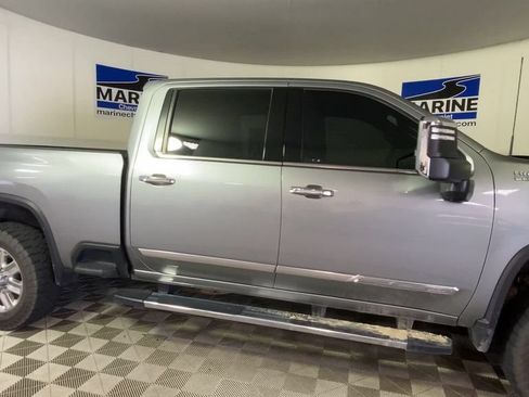 Used 2024 Chevrolet Silverado 2500 High Country w/ High Country Premium Package AWD/4WD image 3