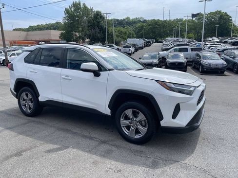 Certified 2024 Toyota RAV4 XLE AWD/4WD image 6