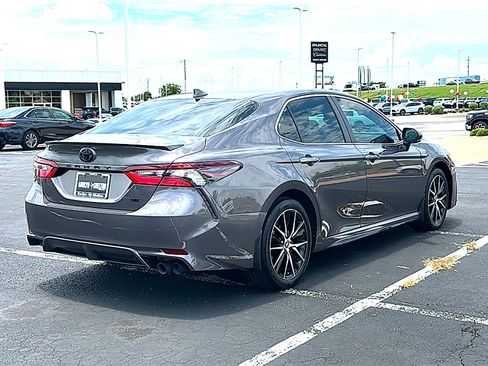 Used 2024 Toyota Camry SE w/ Convenience Package FWD image 8
