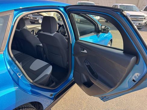 Used 2012 Ford Focus SE image 17