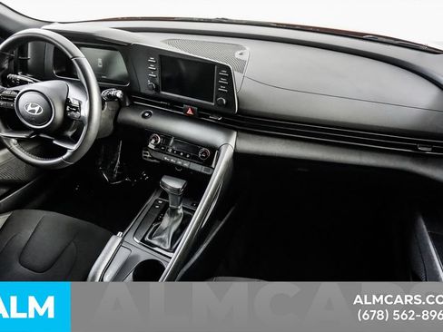 Used 2025 Hyundai Elantra Sport FWD image 21