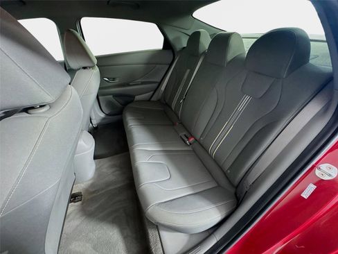 Certified 2023 Hyundai Elantra SEL w/ Convenience Package FWD image 22