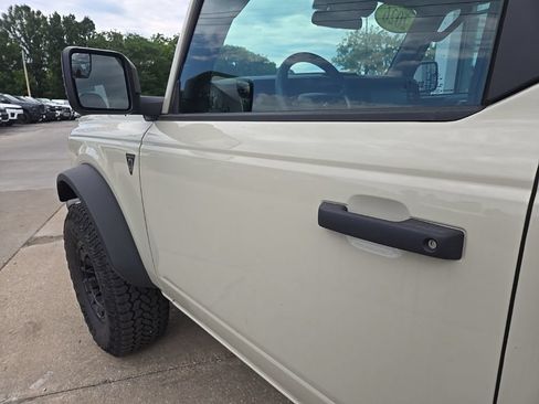 Used 2026 Ford Bronco 2-Door w/ Sasquatch Package AWD/4WD image 28