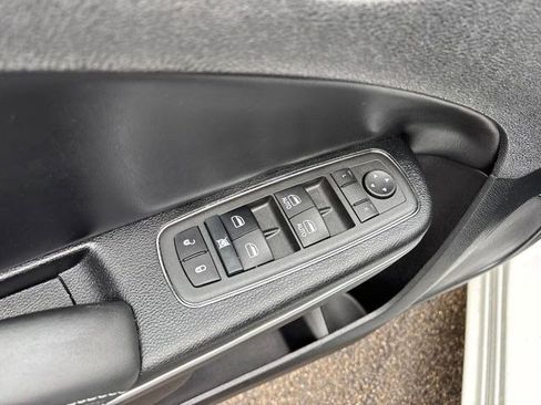 Used 2021 Dodge Charger SXT w/ Leather Interior Group RWD image 14
