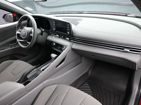 Used 2023 Hyundai Elantra SEL w/ Cargo Package image 28