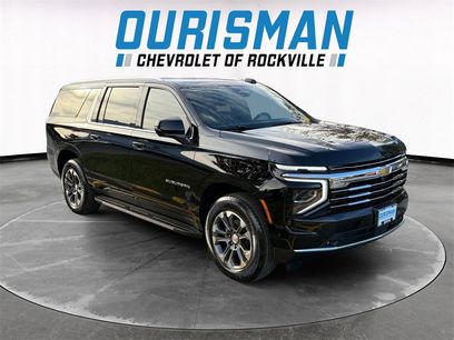 Used 2025 Chevrolet Suburban LT w/ Comfort Package